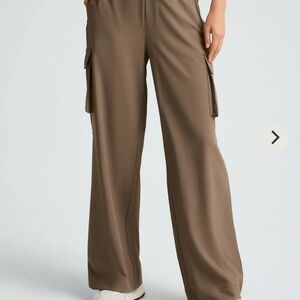 Beyond Yoga City Chic Wide Leg Cargo Pant